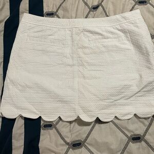 Lilly Pulitzer White Scalloped Mini Skirt Sz 12